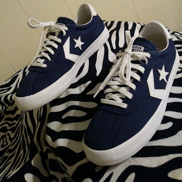 Converse Other - Converse Unisex Shoes